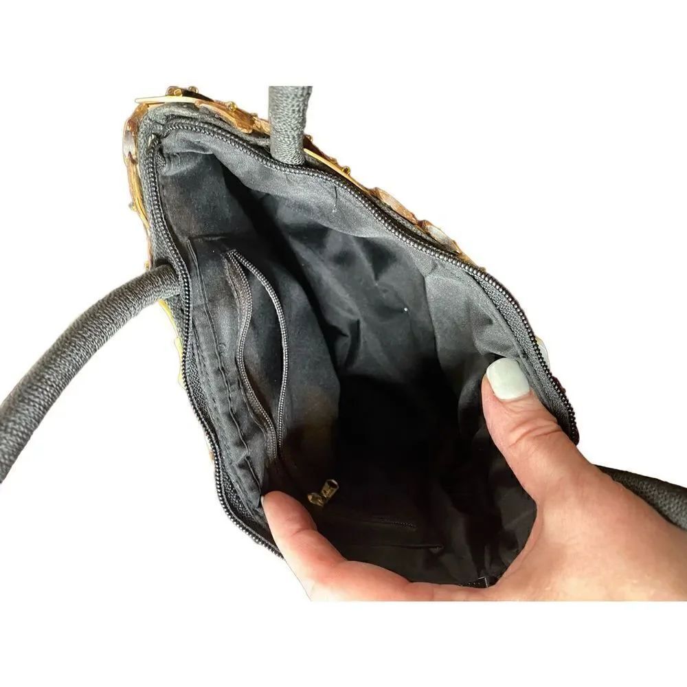 Mother of pearl shell encrusted black bag - Picture 4 of 7
